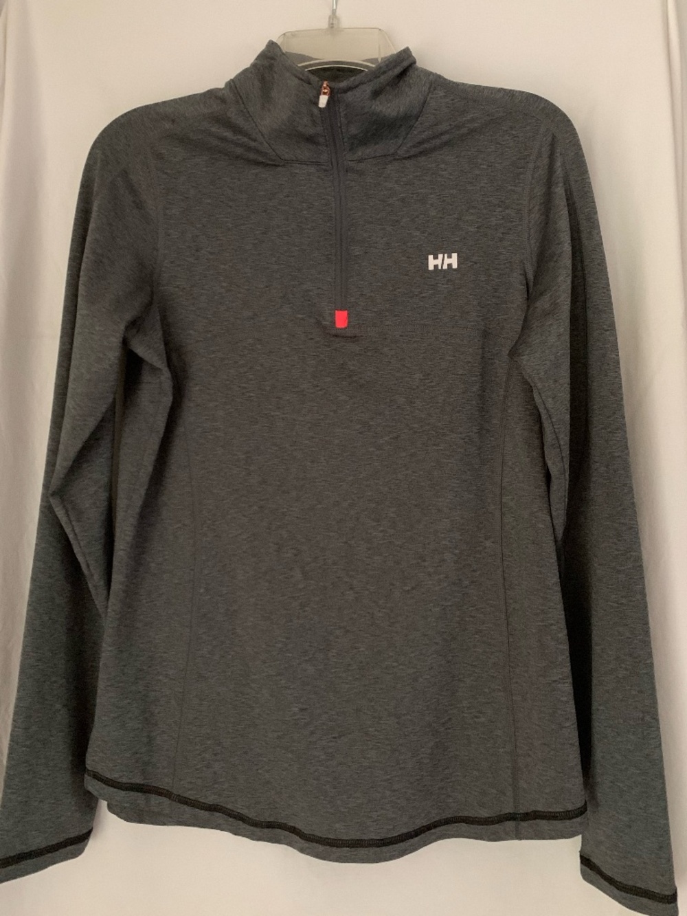 Helly Hansen 'Aspire Flex' gray quarter zip long sleeve pullover top